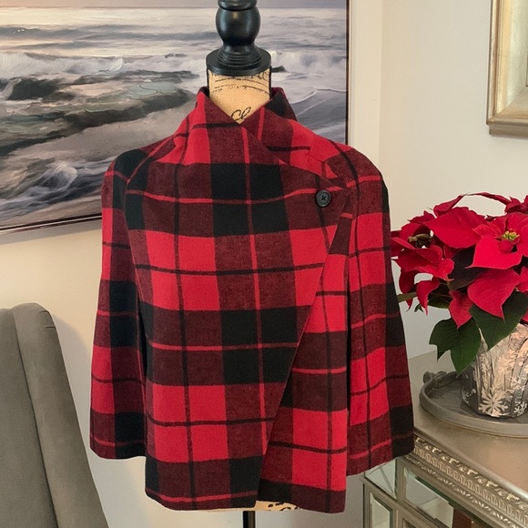 JACK BB Dakota Plaid Tartan Wool blend Cape Rare S 6 Holiday Red Black - Picture 3 of 11